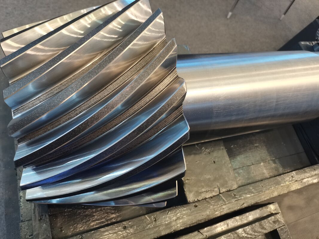 Engranaje cónico espiral personalizable de alta precisión Ruida para máquina trituradora con diámetro grande (50 mm-2300 mm)